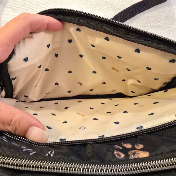 Lug Scoop NEW Black SE Crossbody Bag Paws Black NWOT 1764-A Dog Cat Puppy Kitty - Picture 11 of 16